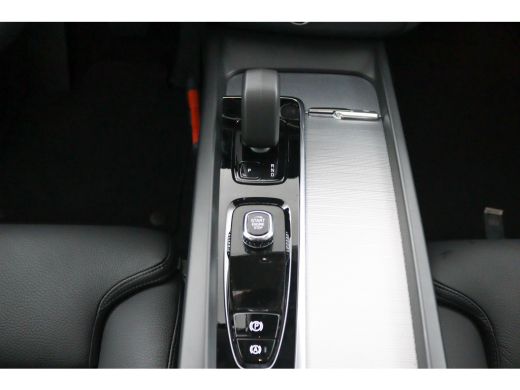 Volvo  XC60 T6 Plug-in hybrid AWD Ultra Dark | Panoramadak | 360 Camera | Head-up display | Stoel en stuurwie... ActivLease financial lease