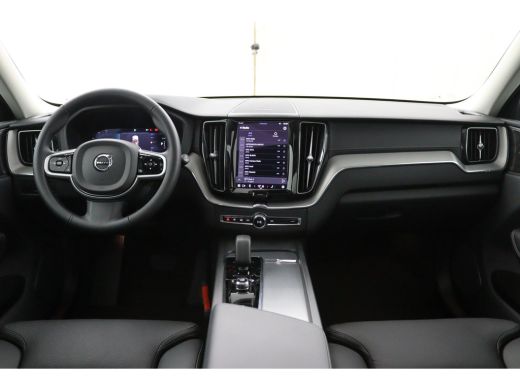 Volvo  XC60 T6 Plug-in hybrid AWD Ultra Dark | Panoramadak | 360 Camera | Head-up display | Stoel en stuurwie... ActivLease financial lease