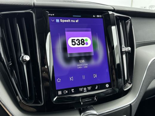 Volvo  XC60 T6 Recharge AWD Ultimate Bright | 21" | Luchtvering | Panoramadak | Head-up | Harman Kardon | Ele... ActivLease financial lease