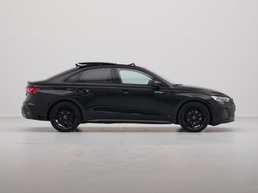 Audi A3 Limousine 35 TFSI S edition Panodak SONOS Ambient lichtpakket verw. voorstoelen Camera ActivLease financial lease