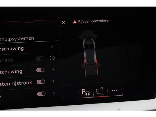 Audi A3 Sportback 40 TFSI e Edition | PANO | Stoelvw| Lane assist ActivLease financial lease