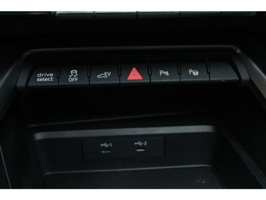 Audi A3 Sportback 40 TFSI e Edition | PANO | Stoelvw| Lane assist ActivLease financial lease