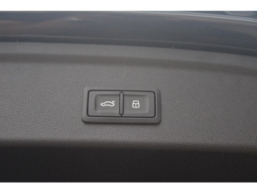 Audi A3 Sportback 40 TFSI e Edition | PANO | Stoelvw| Lane assist ActivLease financial lease
