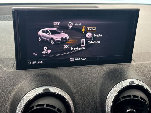 Audi Q2 30 115pk TFSI Business Edition Parkeerhulp achter | Cruise Control | Navigatiepakket ActivLease financial lease