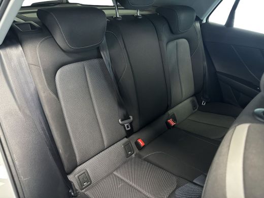 Audi Q2 30 115pk TFSI Business Edition Parkeerhulp achter | Cruise Control | Navigatiepakket ActivLease financial lease
