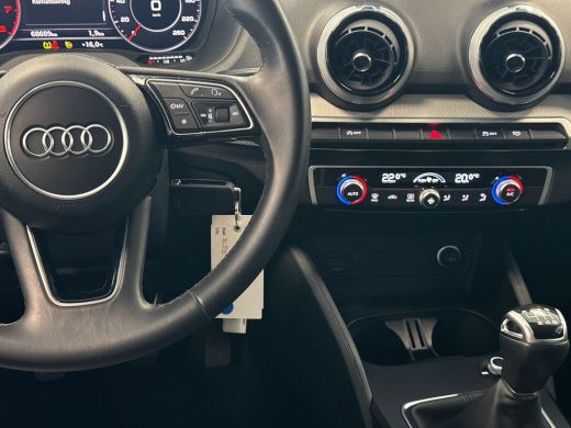 Audi Q2 30 115pk TFSI Business Edition Parkeerhulp achter | Cruise Control | Navigatiepakket ActivLease financial lease