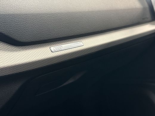 Audi Q2 30 115pk TFSI Business Edition Parkeerhulp achter | Cruise Control | Navigatiepakket ActivLease financial lease
