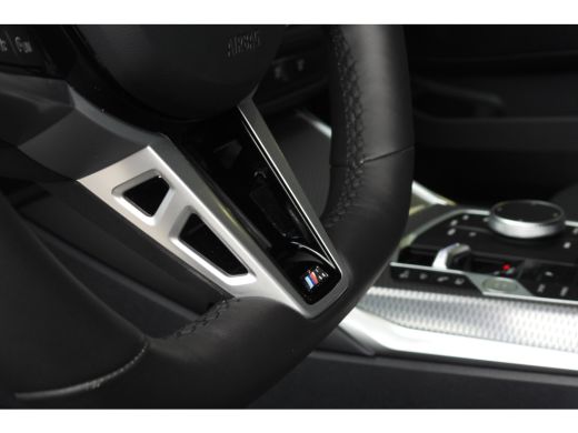 BMW 3 Serie Touring 330e High Executive M Sport Automaat / Trekhaak / Sportstoelen / Stoelverwarming / BMW Li... ActivLease financial lease