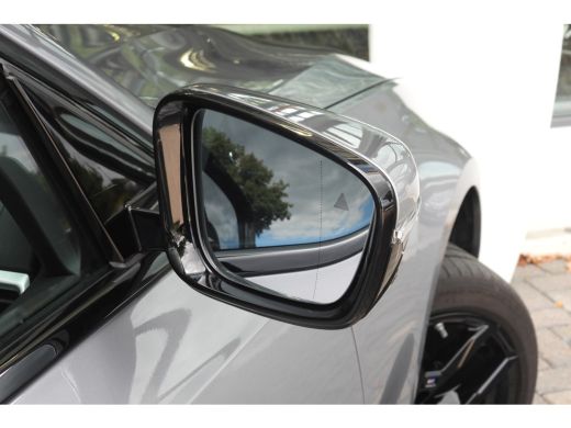 BMW 3 Serie Touring 330e High Executive M Sport Automaat / Trekhaak / Sportstoelen / Stoelverwarming / BMW Li... ActivLease financial lease