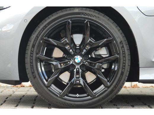 BMW 3 Serie Touring 330e High Executive M Sport Automaat / Trekhaak / Sportstoelen / Stoelverwarming / BMW Li... ActivLease financial lease