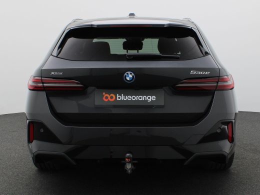 BMW 5 Serie Touring 530e xDrive 299PK Aut. M-Sport, Panoramadak, Head-Up Display, Stoelverwarming & ventilati... ActivLease financial lease