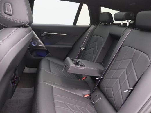 BMW 5 Serie Touring 530e xDrive 299PK Aut. M-Sport, Panoramadak, Head-Up Display, Stoelverwarming & ventilati... ActivLease financial lease