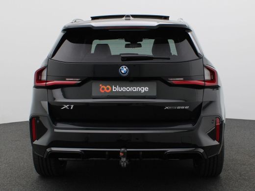 BMW X1 xDrive25e 245PK Aut. M-Sport, Pano-Schuifdak, Keyless, Digital Key, Stoelverwarming, LED verlicht... ActivLease financial lease