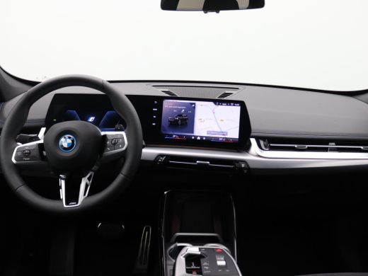 BMW X1 xDrive25e 245PK Aut. M-Sport, Pano-Schuifdak, Keyless, Digital Key, Stoelverwarming, LED verlicht... ActivLease financial lease