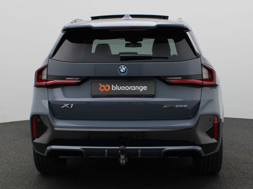 BMW X1 xDrive25e 245PK Aut. M-Sport, Pano-Schuifdak, Keyless, Digital Key, Stoelverwarming, LED verlicht... ActivLease financial lease