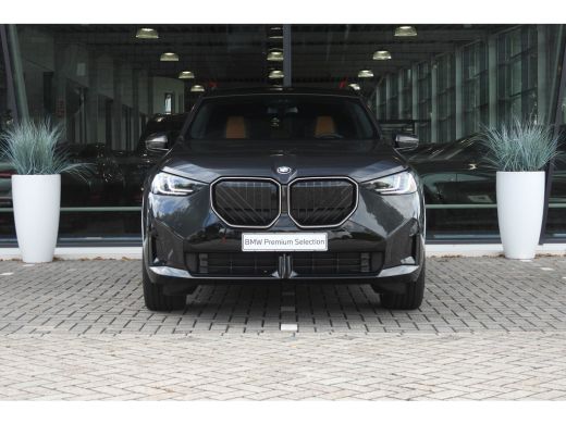 BMW X3 30e xDrive M Sport Automaat / Panoramadak / Sportstoelen / Stoelventilatie / Parking Assistant Pr... ActivLease financial lease