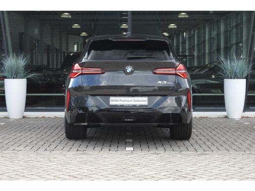 BMW X3 30e xDrive M Sport Automaat / Panoramadak / Sportstoelen / Stoelventilatie / Parking Assistant Pr... ActivLease financial lease