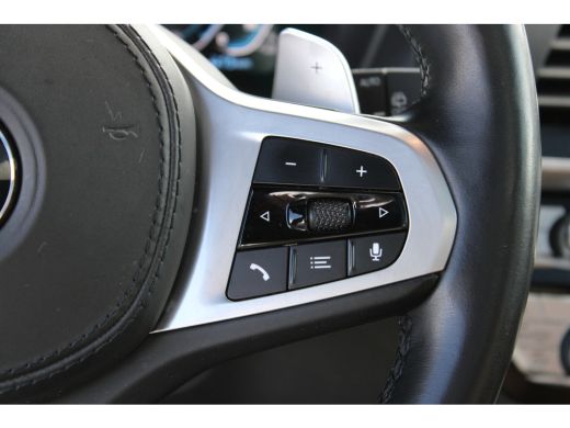 BMW X3 xDrive30e High Executive M Sport Automaat / Panoramadak / Trekhaak / Sportstoelen / Adaptieve LED... ActivLease financial lease