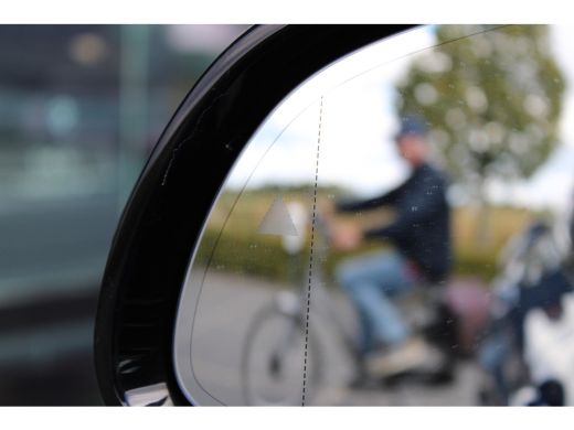 BMW X3 xDrive30e High Executive M Sport Automaat / Panoramadak / Trekhaak / Sportstoelen / Adaptieve LED... ActivLease financial lease