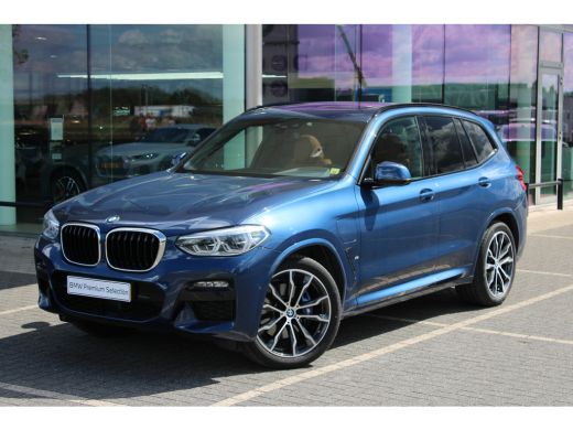 BMW X3 xDrive30e High Executive M Sport Automaat / Panoramadak / Trekhaak / Sportstoelen / Adaptieve LED... ActivLease financial lease