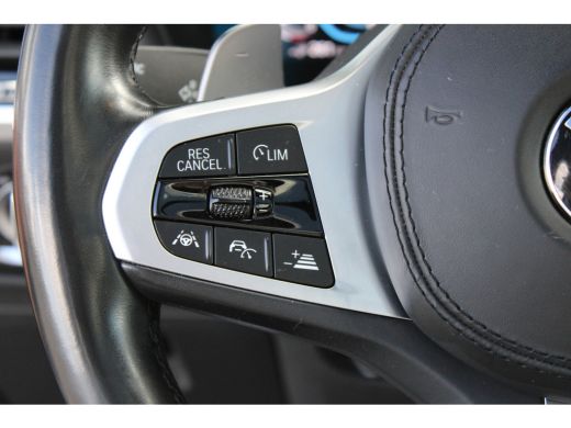 BMW X3 xDrive30e High Executive M Sport Automaat / Panoramadak / Trekhaak / Sportstoelen / Adaptieve LED... ActivLease financial lease