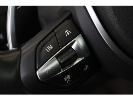 BMW X6 xDrive40d High Executive M Sport Automaat / Schuif-Kanteldak / Trekhaak / Sportstoelen / Adaptief... ActivLease financial lease