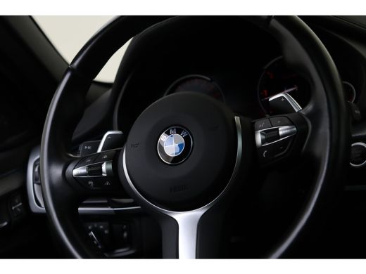 BMW X6 xDrive40d High Executive M Sport Automaat / Schuif-Kanteldak / Trekhaak / Sportstoelen / Adaptief... ActivLease financial lease