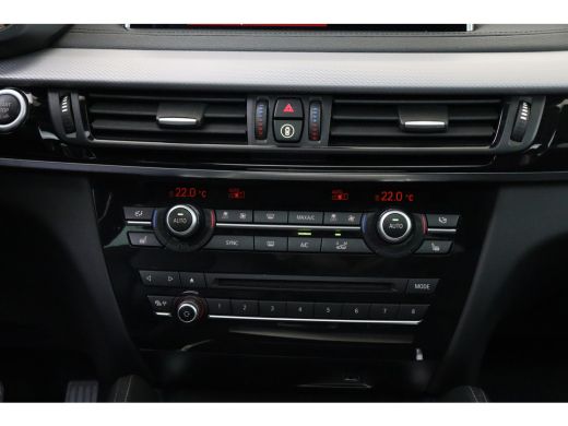 BMW X6 xDrive40d High Executive M Sport Automaat / Schuif-Kanteldak / Trekhaak / Sportstoelen / Adaptief... ActivLease financial lease