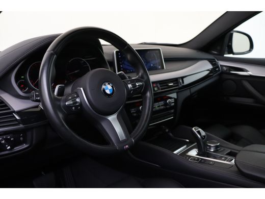 BMW X6 xDrive40d High Executive M Sport Automaat / Schuif-Kanteldak / Trekhaak / Sportstoelen / Adaptief... ActivLease financial lease