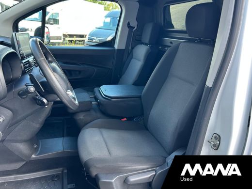 Citroën Berlingo 1.5 BlueHDI 131PK Driver XL Automaat L2H1 2x Schuifdeur Trekhaak Carplay ActivLease financial lease