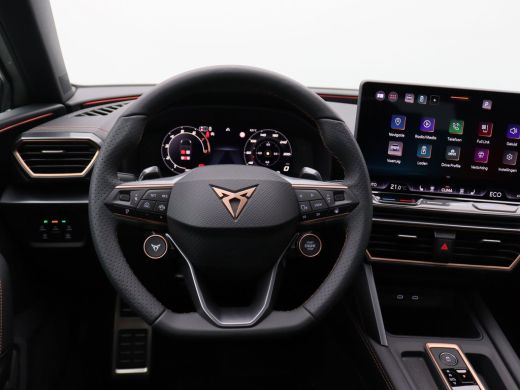 CUPRA Leon Sportstourer 1.5 TSI e-Hybrid VZ Performance 272 PK DSG Trekhaak, matrix led, schuif-kanteldak, achteruitrijca... ActivLease financial lease