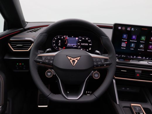 CUPRA Leon Sportstourer 1.5 TSI e-Hybrid VZ Performance 272PK DSG Trekhaak, matrix led, schuif-kanteldak, achteruitrijcam... ActivLease financial lease