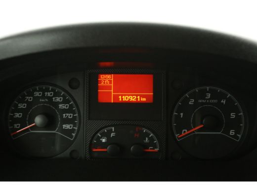 Fiat Ducato 33 2.3 MultiJet L3H2 Airco | Cruise | Camera | Navi | 3 Persoons | Elektrpakket | Schuifdeur | ActivLease financial lease