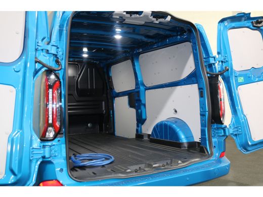 Ford E-Transit Custom 340 L2 H1 Limited 218pk 65 kWh Matrix Led B&O ActivLease financial lease