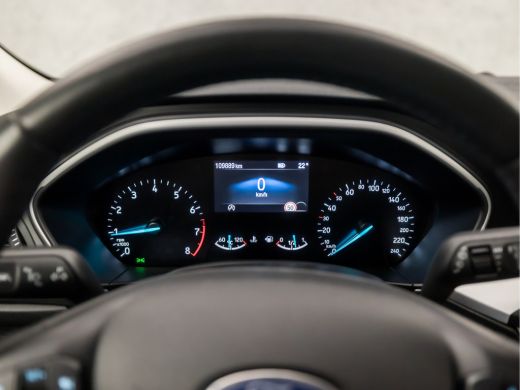 Ford Focus 1.0 EcoBoost Titanium X (APPLE CARPLAY, GROOT NAVI, CAMERA, STUUR/STOELVERWARMING, ADAPTIVE CRUIS... ActivLease financial lease