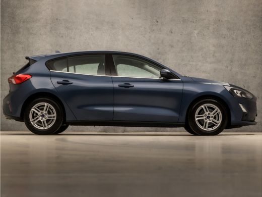 Ford Focus 1.0 EcoBoost Titanium X (APPLE CARPLAY, GROOT NAVI, CAMERA, STUUR/STOELVERWARMING, ADAPTIVE CRUIS... ActivLease financial lease