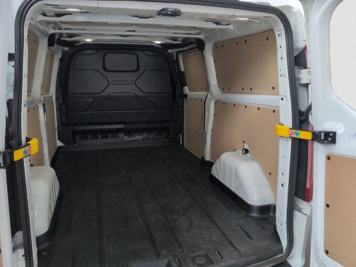 Ford Transit Custom 320 2.0 TDCI L2H1 Sport | Automaat | Camera | Halfleder | Stoelverwarming AUTOMATIC ActivLease financial lease