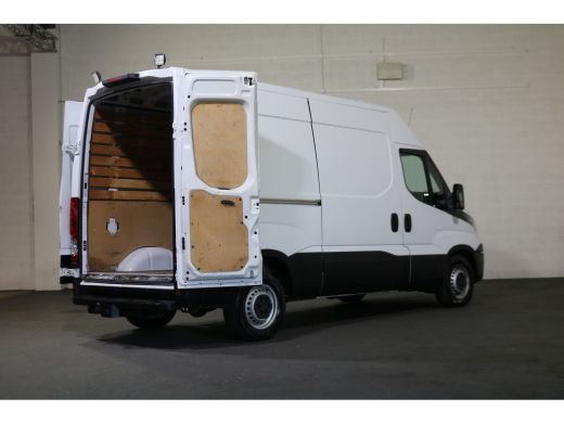 Iveco Daily 35S14 L2 H2 Airco 3.5T Trekhaak ActivLease financial lease