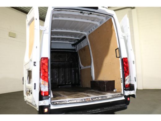 Iveco Daily 35S14 L2 H2 Airco 3.5T Trekhaak ActivLease financial lease