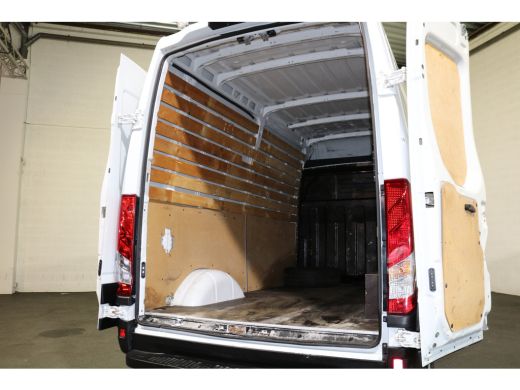 Iveco Daily 35S14 L2 H2 Airco 3.5T Trekhaak ActivLease financial lease