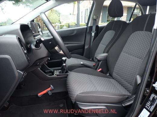 Kia Picanto 1.0 DynamicLine !! NIEUW MODEL !! CARPLAY/CAMERA/NAVIGATIE/LED ActivLease financial lease