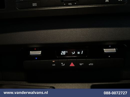 Mercedes-Benz Sprinter 316 CDI 164pk L2H2 Euro6 Airco | Camera | Apple Carplay | Android Auto Cruiscontrol, 2800kg trekv... ActivLease financial lease