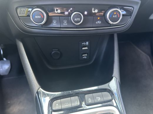 Opel Crossland X 1.2 110PK Turbo Edition 2020 | NAVIGATIE| CAMERA| PARKEERSENSOREN V+A| DAB| CRUISE CONTROL| AIRCO| ActivLease financial lease