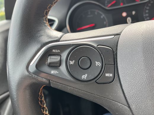 Opel Crossland X 1.2 Turbo Innovation Automaat | AGR comfort | Innovation pakket | Camera | Climate control | | AG... ActivLease financial lease