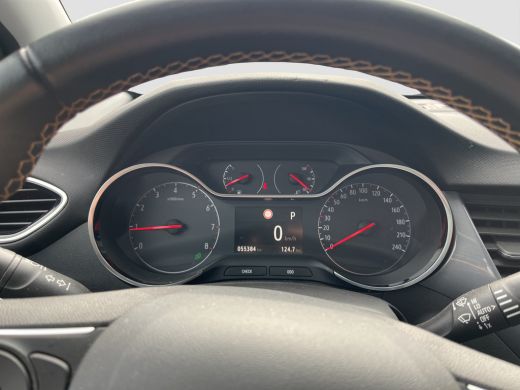 Opel Crossland X 1.2 Turbo Innovation Automaat | AGR comfort | Innovation pakket | Camera | Climate control | | AG... ActivLease financial lease