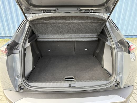 Peugeot 2008 1.2 Hybrid 136 GT | Airco (automatisch) | Cruise control | DAB ontvanger ActivLease financial lease