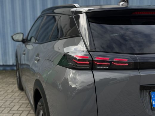 Peugeot 2008 1.2 Hybrid 136 GT | Airco (automatisch) | Cruise control | DAB ontvanger ActivLease financial lease