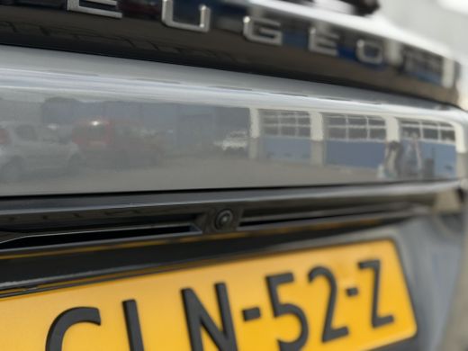 Peugeot 2008 1.2 Hybrid 136 GT | Airco (automatisch) | Cruise control | DAB ontvanger ActivLease financial lease