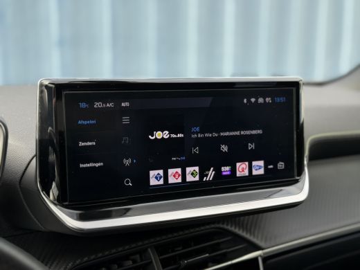 Peugeot 2008 1.2 Hybrid 136 GT | Airco (automatisch) | Cruise control | DAB ontvanger ActivLease financial lease