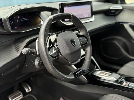 Peugeot 2008 1.2 Hybrid 136 GT | Airco (automatisch) | Cruise control | DAB ontvanger ActivLease financial lease